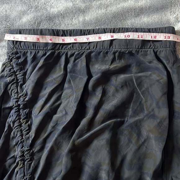 Elaine Kim camo silk maxi skirt with front strings to adjust length - Picture 5 of 6